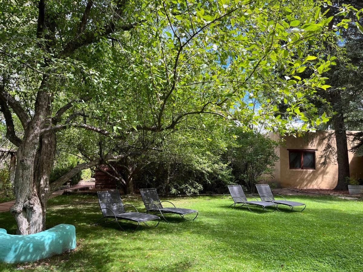 Hacienda Del Sol Bed & Breakfast Taos Exterior photo